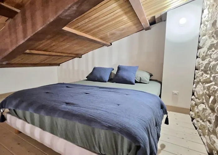 Le Relais De Crussol 3*